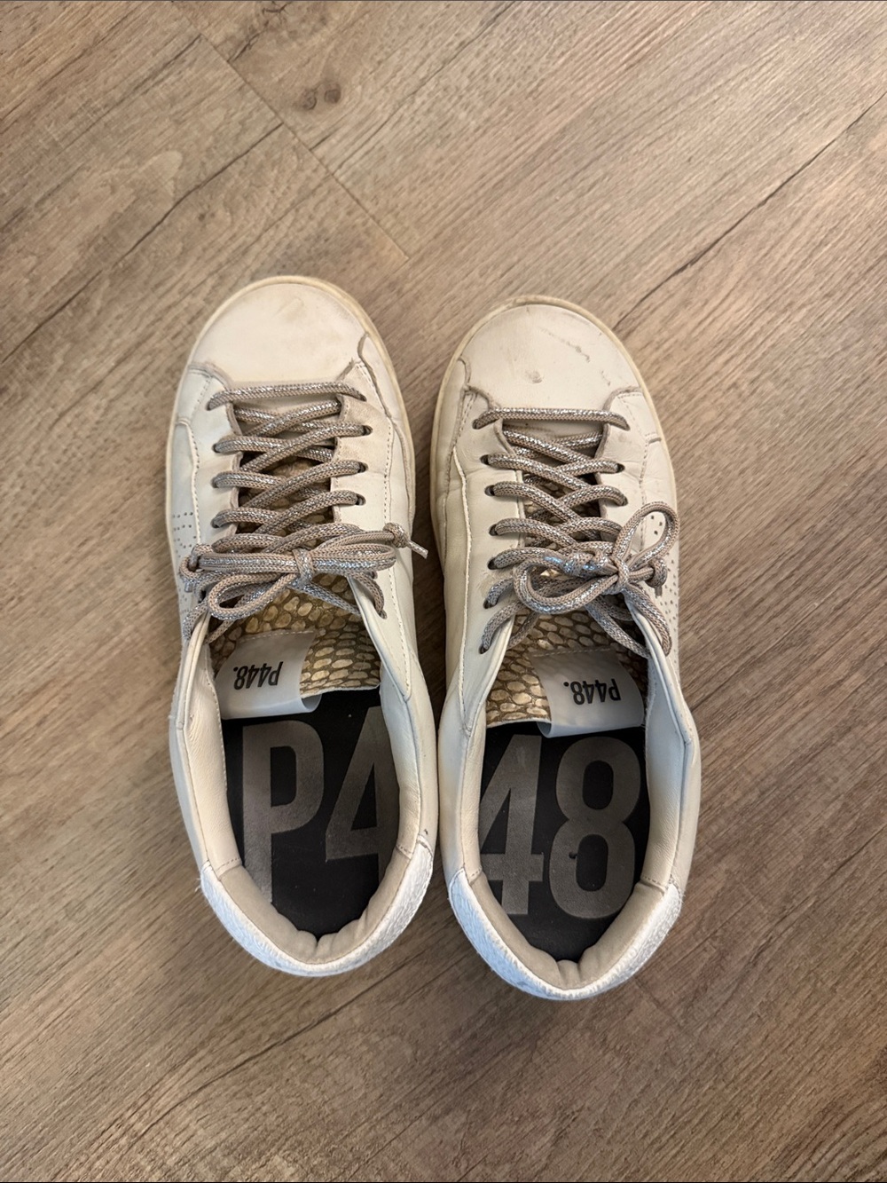 P448 Women’s Off-White Low-Top Sneakers with Light Gray Accents- python pattern